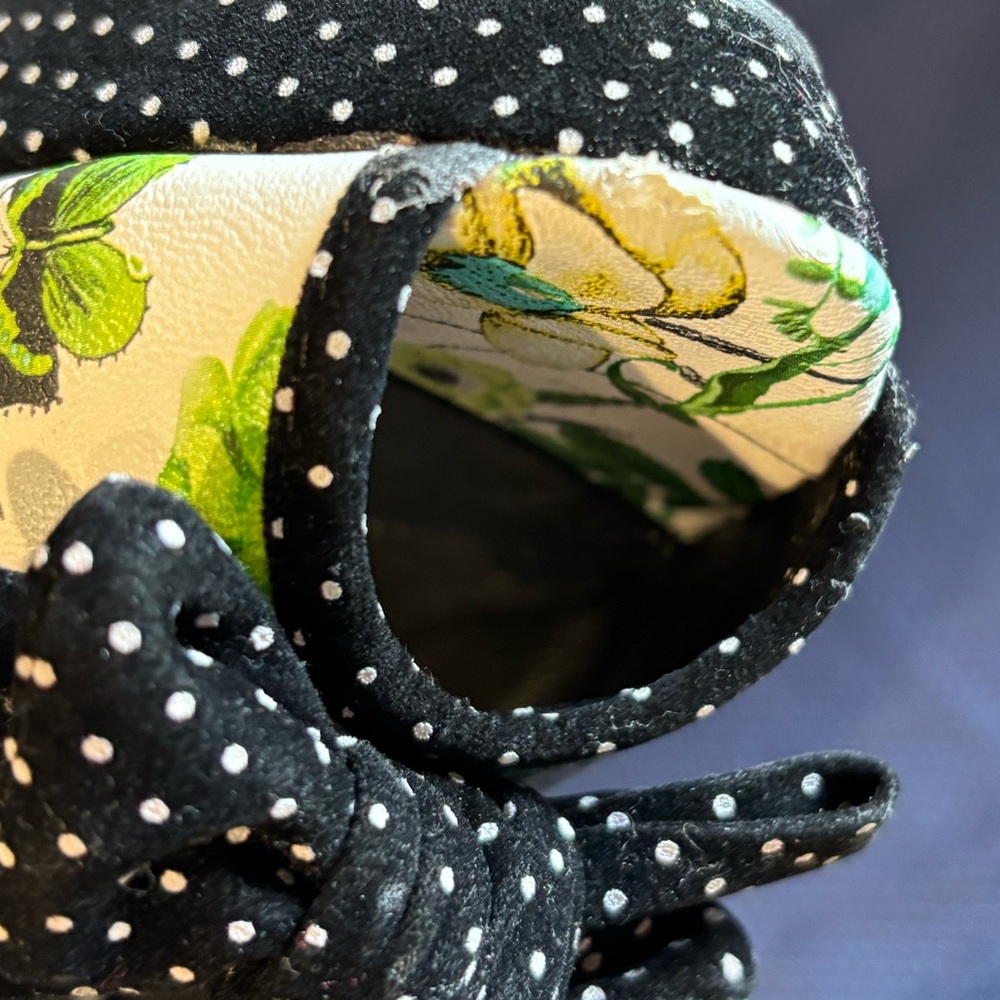 Show Story Floral Pattern Polka Dot Heels - Picture 6 of 8